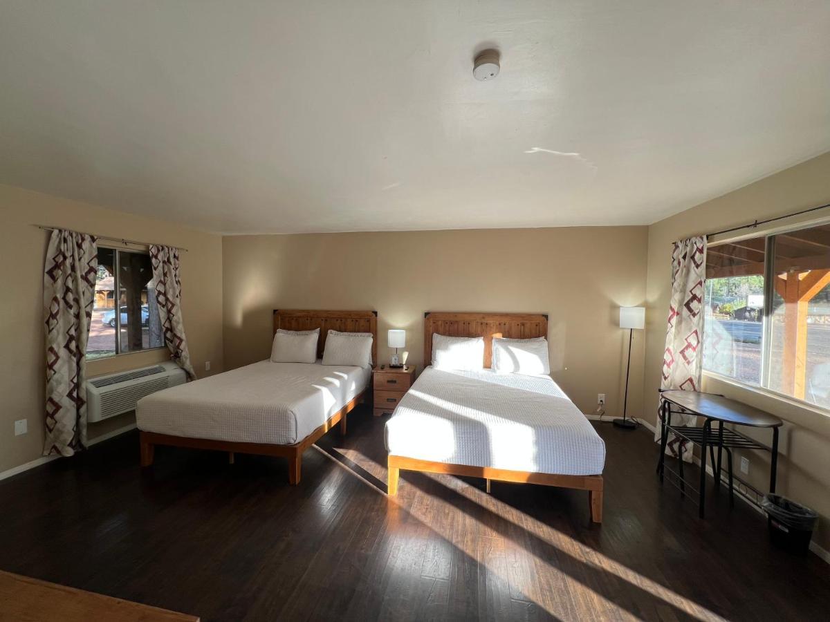 Timberlodge Inn Пайнтоп-Лейксайд Екстериор снимка