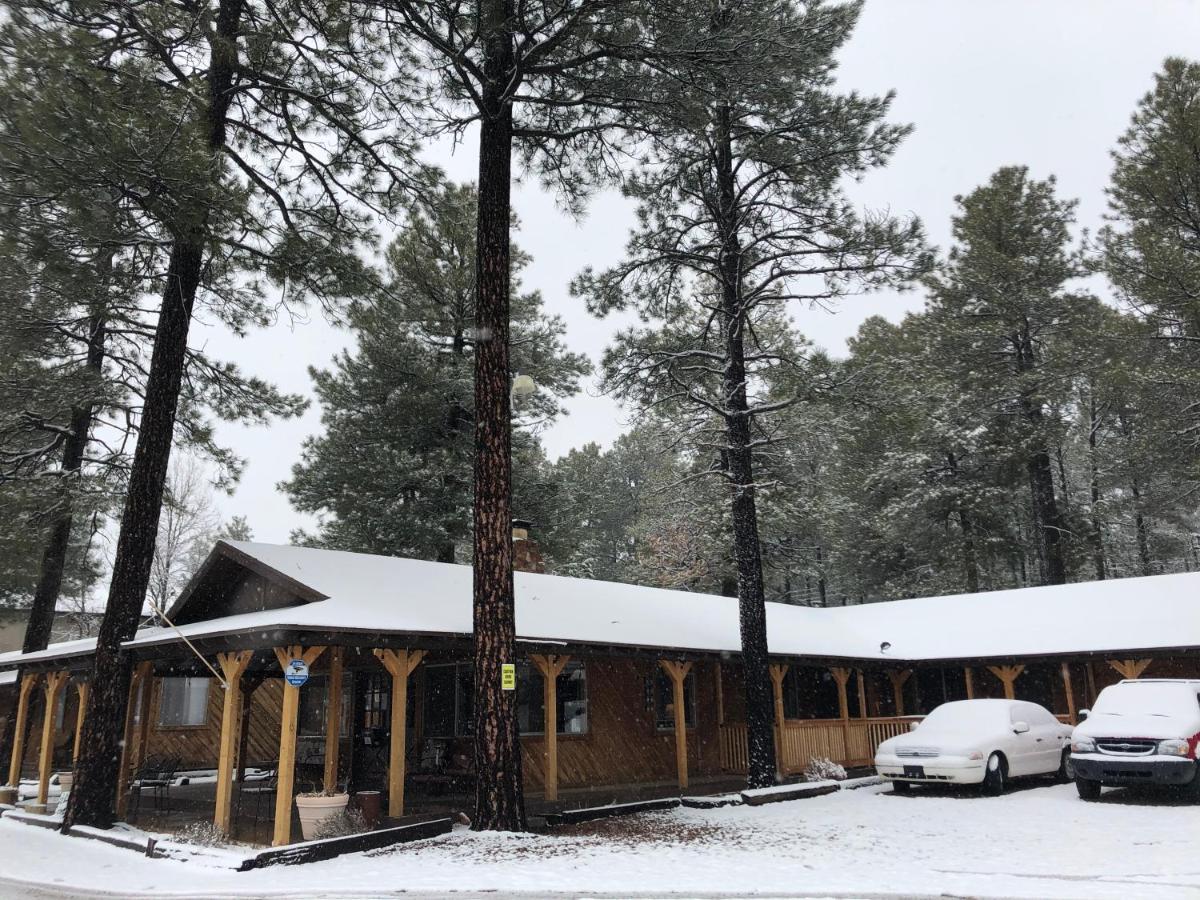 Timberlodge Inn Пайнтоп-Лейксайд Екстериор снимка